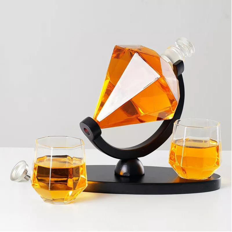 Diamond Shaped Whiskey Decanter with Wooden Base - Exquisite Bar Display Set