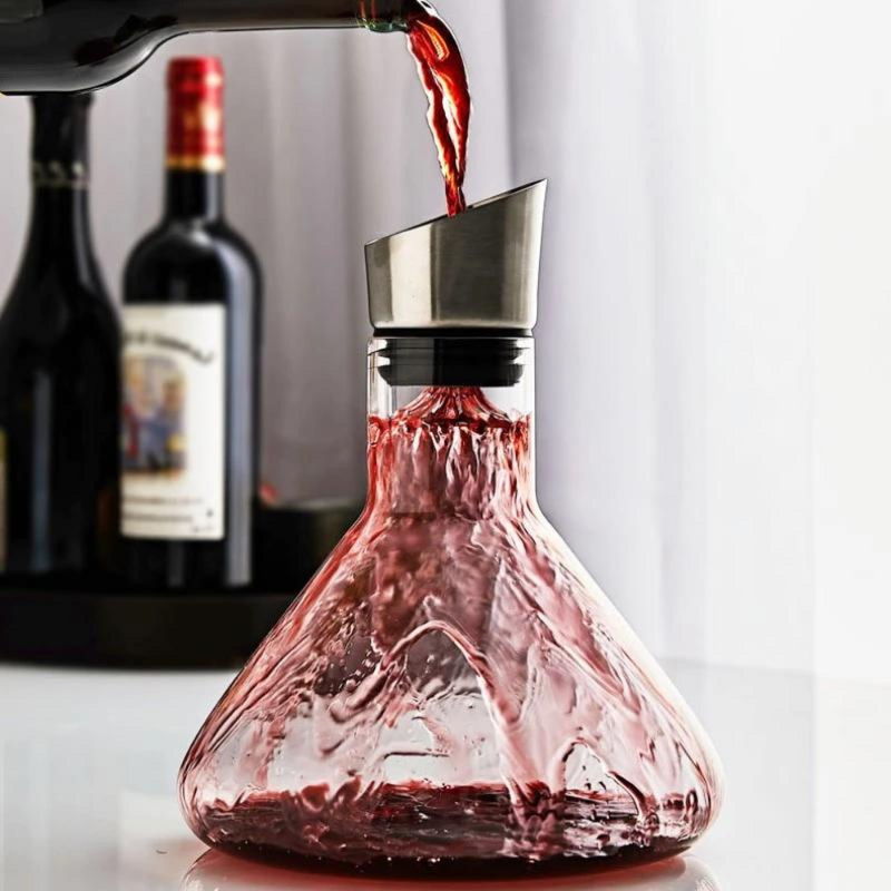 Wine Decanter with Stainless Steel Aerator