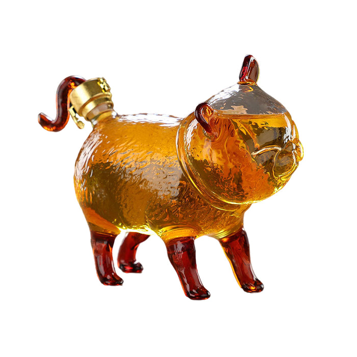 Exquisite Animal-Inspired Decanters - Elevate Your Whisky Experience